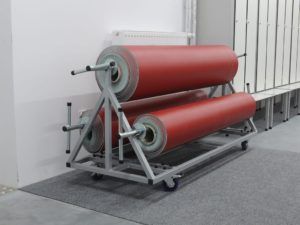 Storage trolley for 3 rolls of floor protection covering